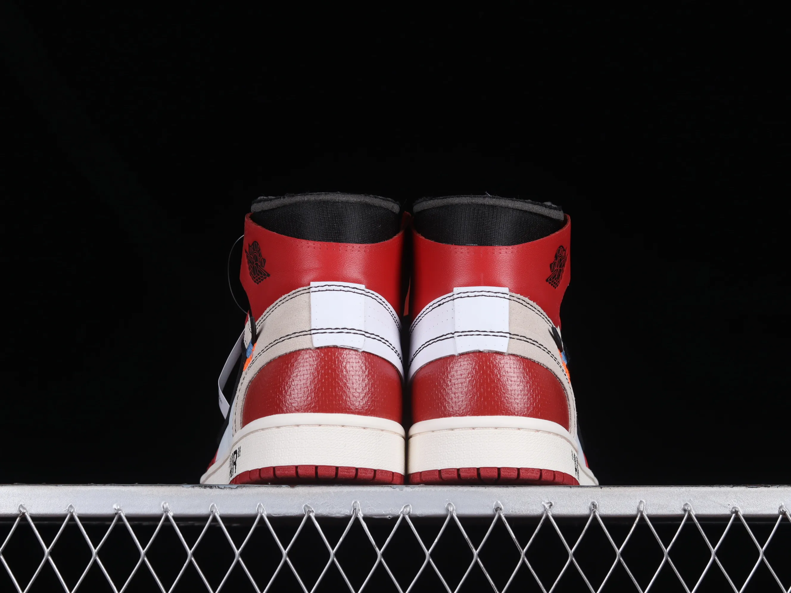 All categories Air Jordan Jordan series basketball shoes Air Jordan 1 High L version Off White x Air Jordan OW AJ1 Joe 1 joint white and red high-top basketball shoes AA3834-101